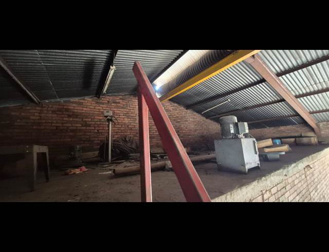 250M² WAREHOUSE TO LET IN ANDERBOLT