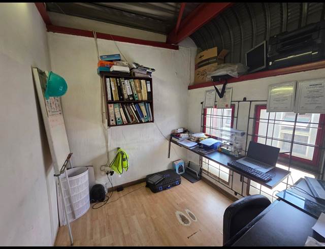 130M² WAREHOUSE TO LET IN ALRODE SOUTH