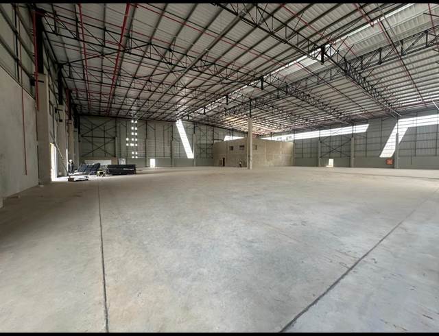 3,588M² WAREHOUSE TO LET IN JET PARK