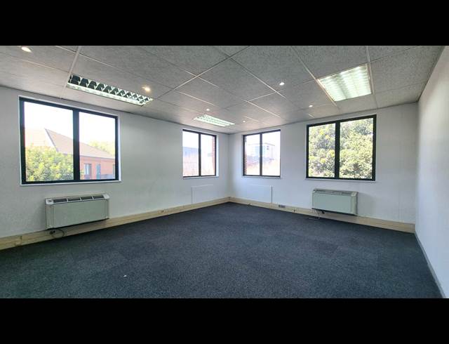 376M² OFFICE TO LET IN MENLYN