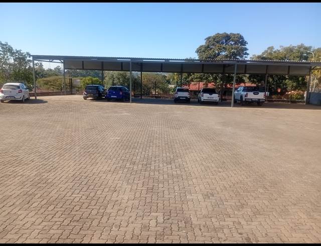 130M² BUILDING TO LET IN WHITE RIVER INDUSTRIAL
