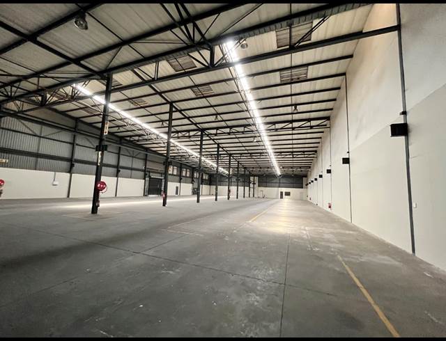 2,020M² WAREHOUSE TO LET IN ELANDSFONTEIN