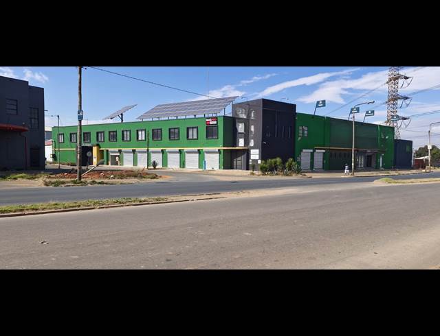 300M² WAREHOUSE TO LET IN SELBY