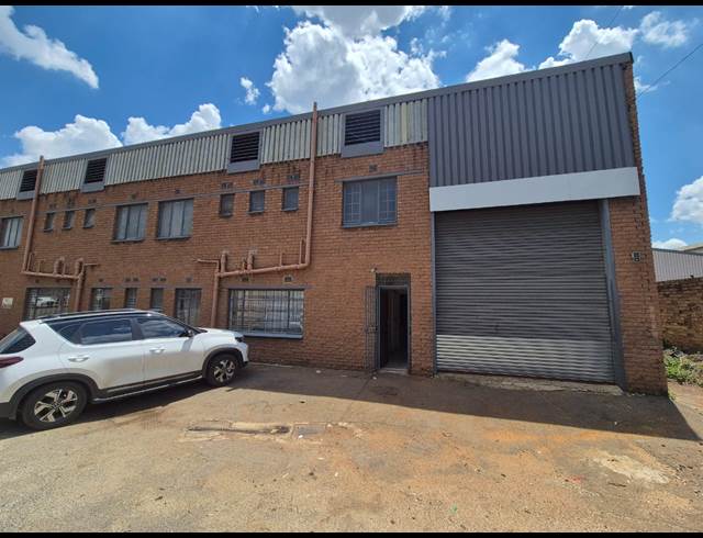 250M² WAREHOUSE RENTED IN WADEVILLE