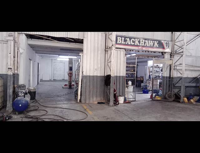 2,400M² WAREHOUSE TO LET IN SELBY
