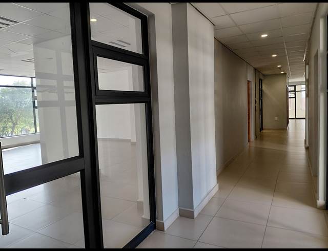 80M² OFFICE TO LET IN UMHLANGA CENTRAL