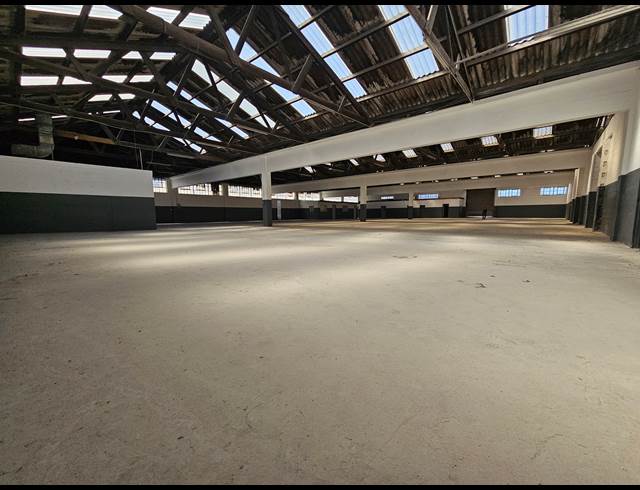 2,356M² WAREHOUSE TO LET IN EPPING INDUSTRIAL
