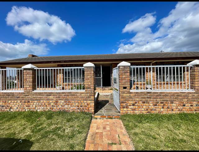 3 BEDROOM HOUSE RENTED IN STEENBERG