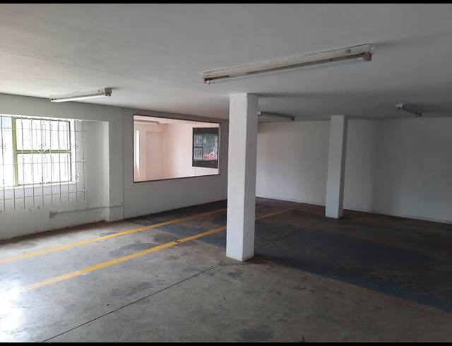 1,047M² WAREHOUSE TO LET IN ROBERTVILLE