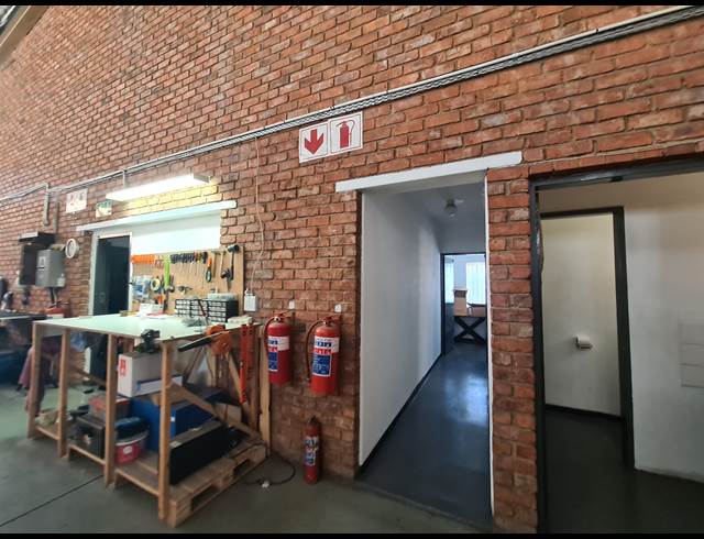 435.50M² WAREHOUSE TO LET IN ALLANDALE