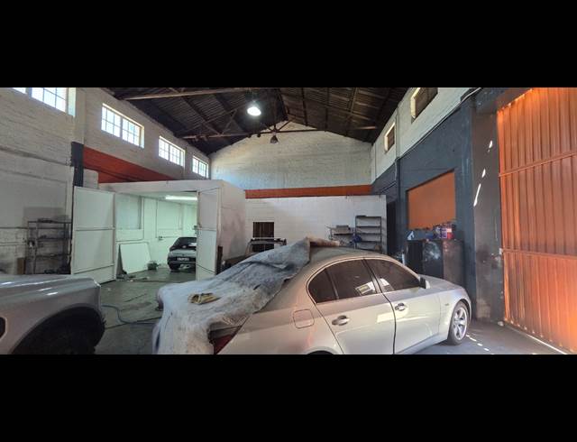 200M² WAREHOUSE TO LET IN PAARL CENTRAL