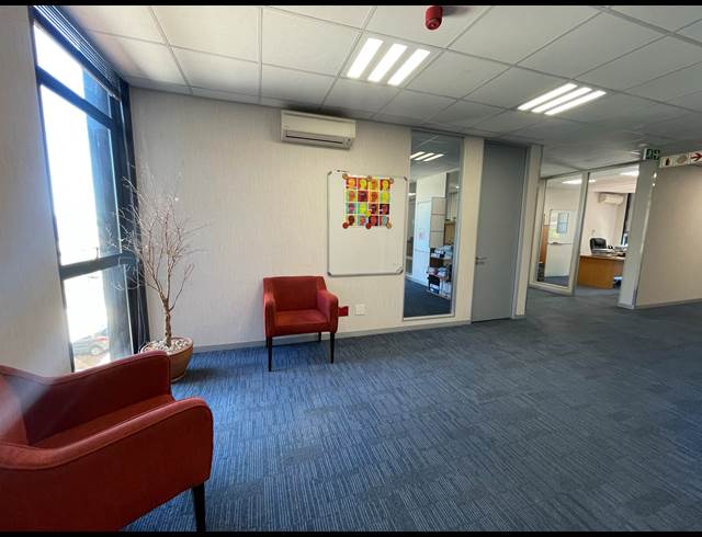 486M² OFFICE TO LET IN ROSEBANK