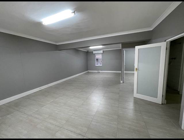 73M² OFFICE TO LET IN GARDENS