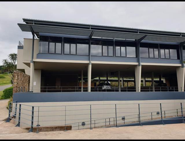 36M² BUILDING TO LET IN TOWN BUSH VALLEY
