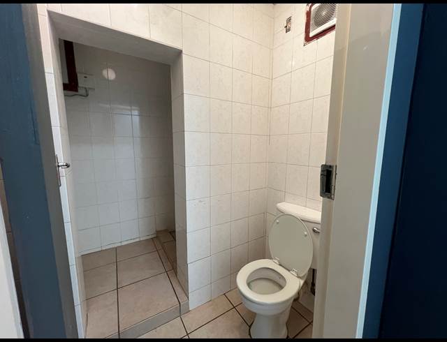 100.51M² OFFICE TO LET IN HIGHVELD
