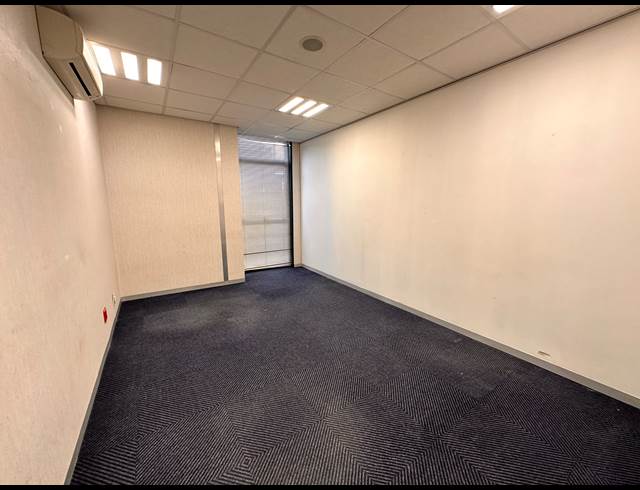 157M² OFFICE TO LET IN ROSEBANK