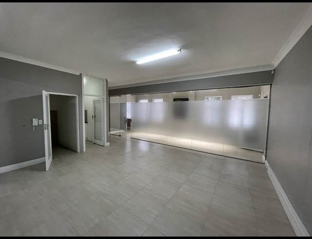 73M² OFFICE TO LET IN GARDENS
