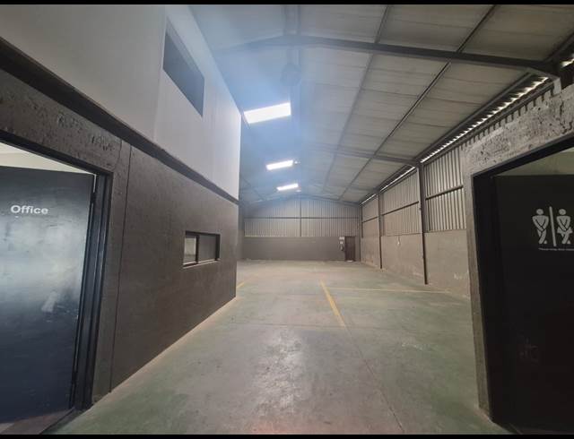 230M² WAREHOUSE TO LET IN ALRODE SOUTH