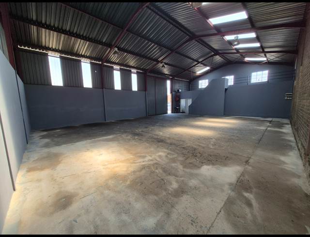 290M² FACTORY TO LET IN ANDERBOLT