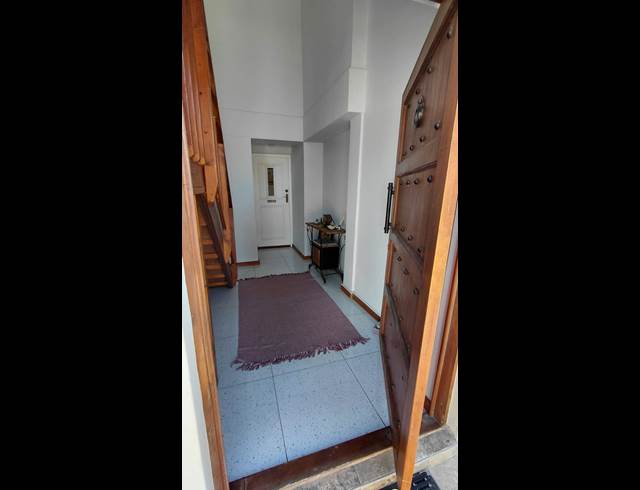 3 BEDROOM APARTMENT TO LET IN BLOUBERG RISE