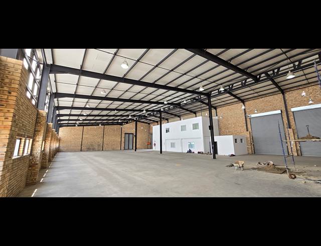 1,345M² WAREHOUSE TO LET IN NORTH RIDING