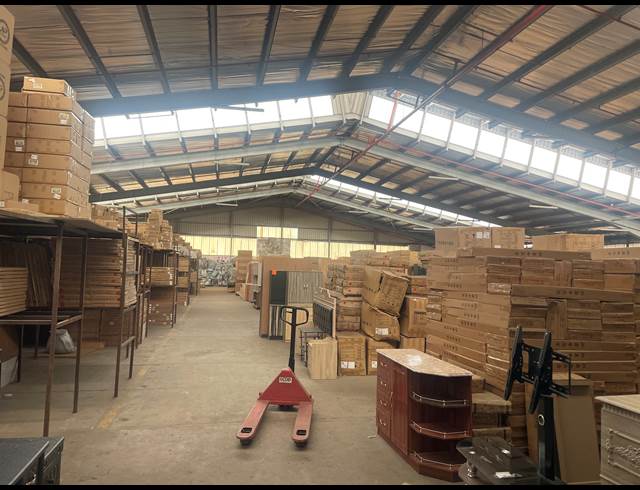 2,792M² WAREHOUSE TO LET IN MOBENI