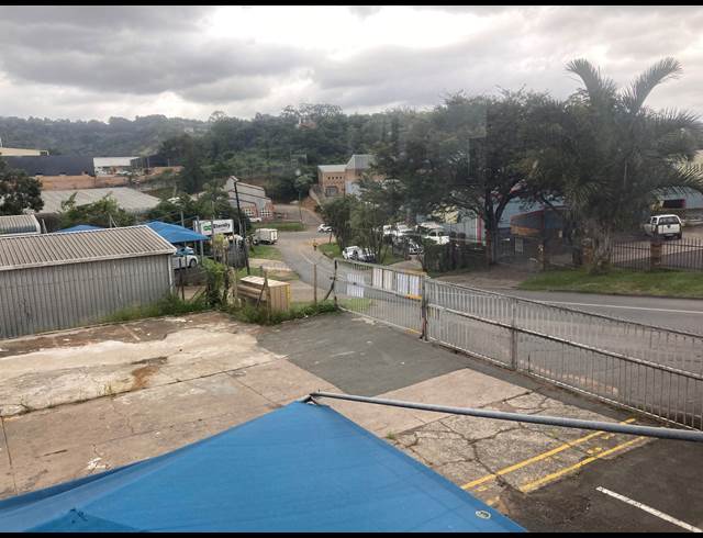 1,538M² WAREHOUSE TO LET IN WESTMEAD