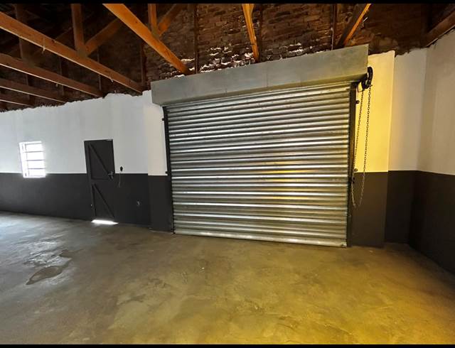 242M² WAREHOUSE TO LET IN WYNBERG