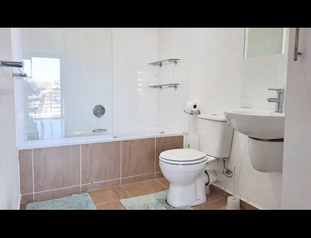 2 bed property to rent in OBSERVATORY