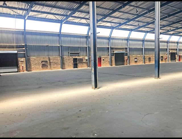 9,947M² WAREHOUSE TO LET IN MEADOWDALE