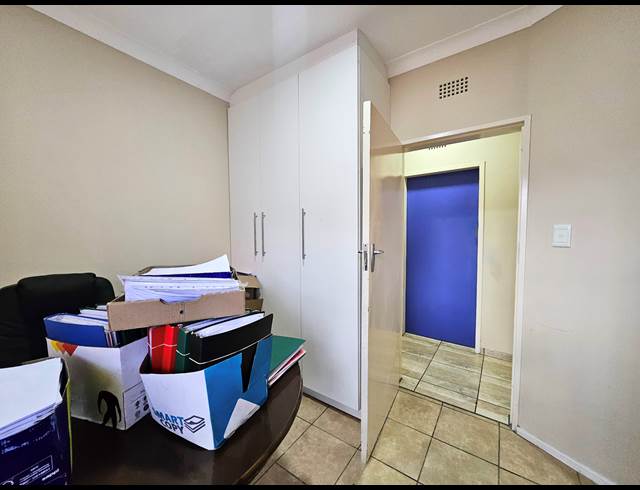 4 bed property to rent in NORKEM PARK