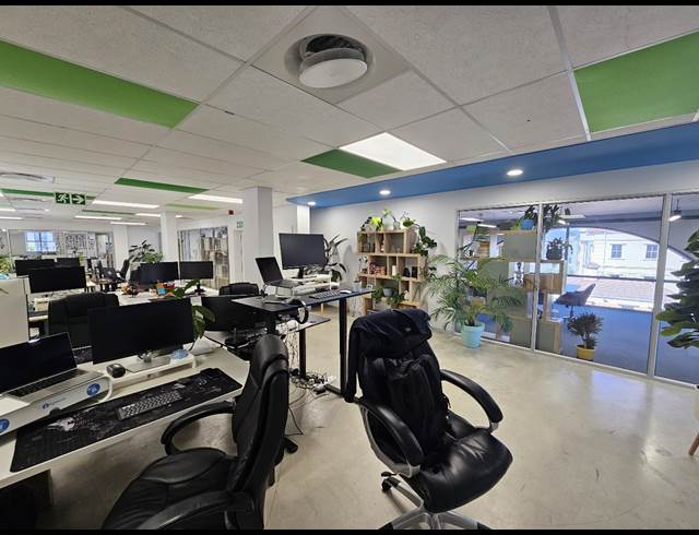 1,083M² OFFICE TO LET IN CENTURY CITY