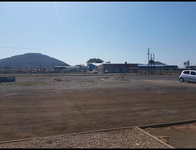 130M² WAREHOUSE TO LET IN ROSSLYN