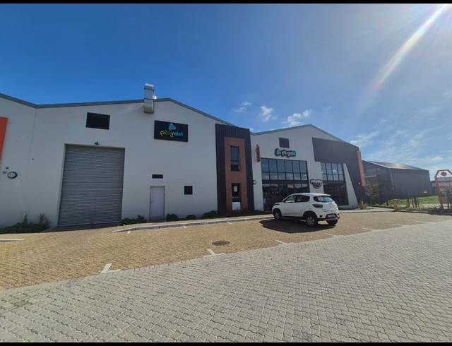 847M² WAREHOUSE TO LET IN STONEWOOD SECURITY ESTATE