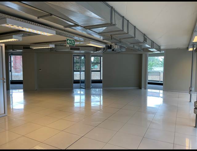 227M² OFFICE TO LET IN GARDENS