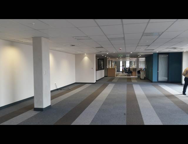 150M² OFFICE TO LET IN CENTURION CENTRAL