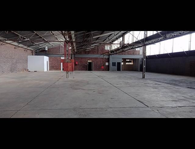 1,186M² WAREHOUSE TO LET IN BENROSE