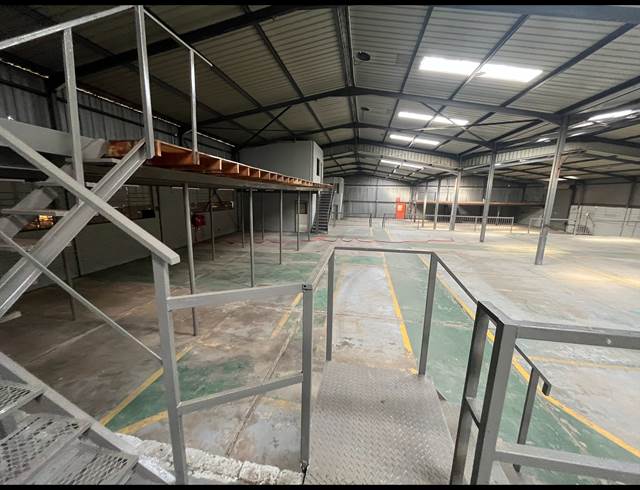 1,200M² WAREHOUSE TO LET IN WADEVILLE