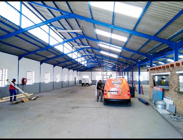 1,205M² WAREHOUSE TO LET IN BEACONVALE