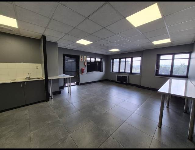 326M² OFFICE TO LET IN SANDTON CENTRAL