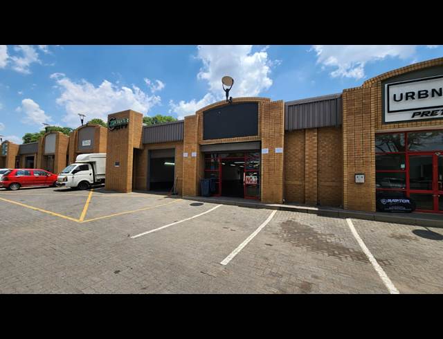 480M² WAREHOUSE TO LET IN CAPITAL PARK