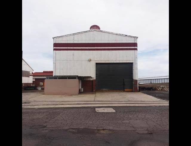 118M² FACTORY RENTED IN EVERITE INDUSTRIA