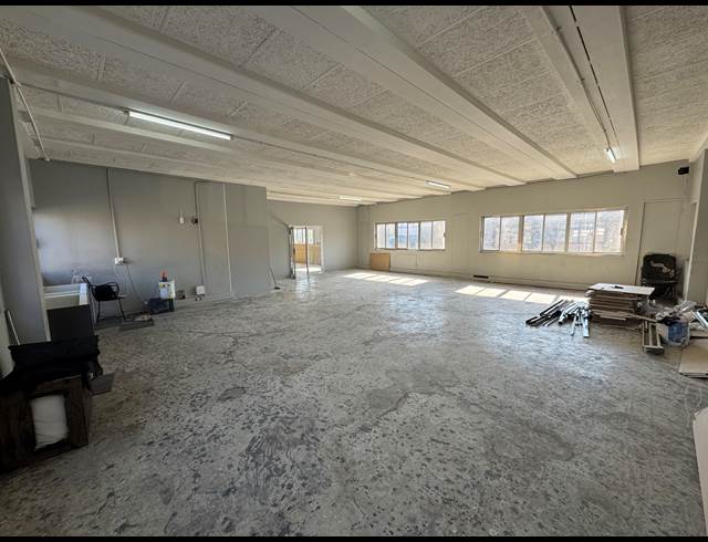 370M² OFFICE TO LET IN WYNBERG