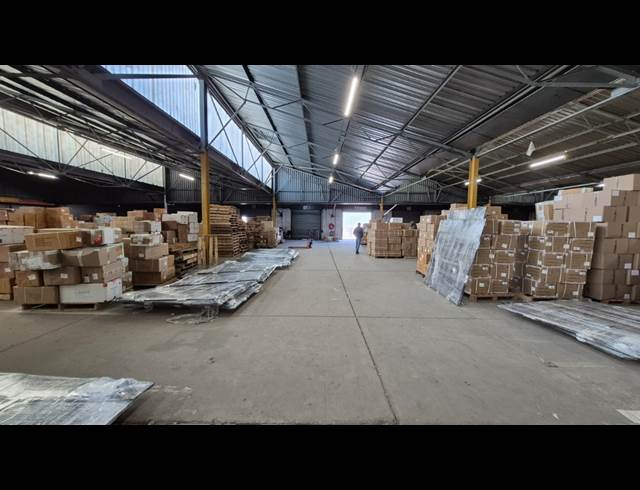 5,356M² WAREHOUSE TO LET IN ANDERBOLT