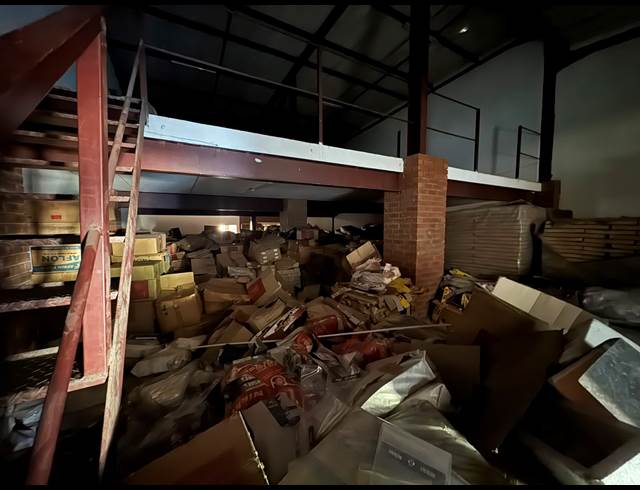 370M² WAREHOUSE TO LET IN CROWN