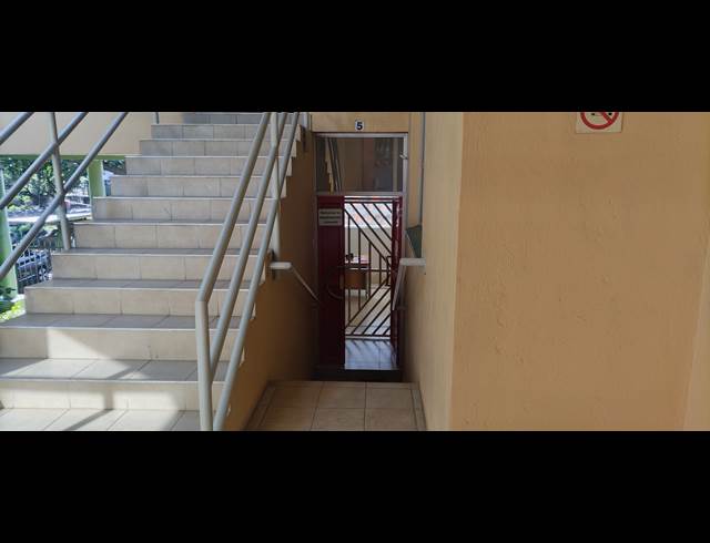 110M² OFFICE TO LET IN SONHEUWEL EXT 1