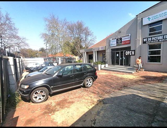 400M² RETAIL TO LET IN ROSEBANK