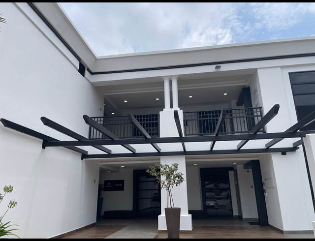 213M² OFFICE TO LET IN BRYANSTON