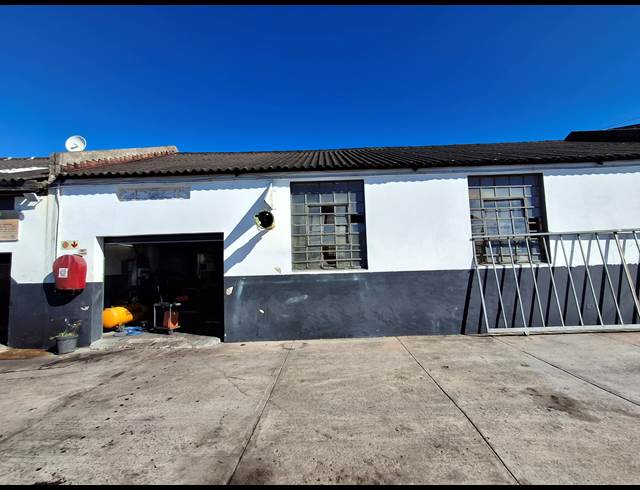 144M² WORKSHOP TO LET IN WOODBROOK