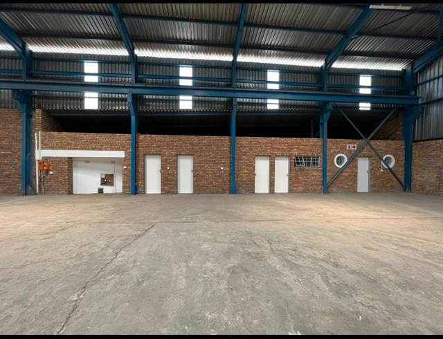 2,500M² WAREHOUSE TO LET IN GERMISTON SOUTH
